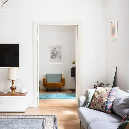 Central 2 Bedroom 2 Full Bathroom Executive Suite Helsinki Exterior photo