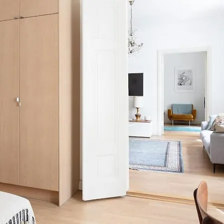Central 2 Bedroom 2 Full Bathroom Executive Suite Helsinki Exterior photo