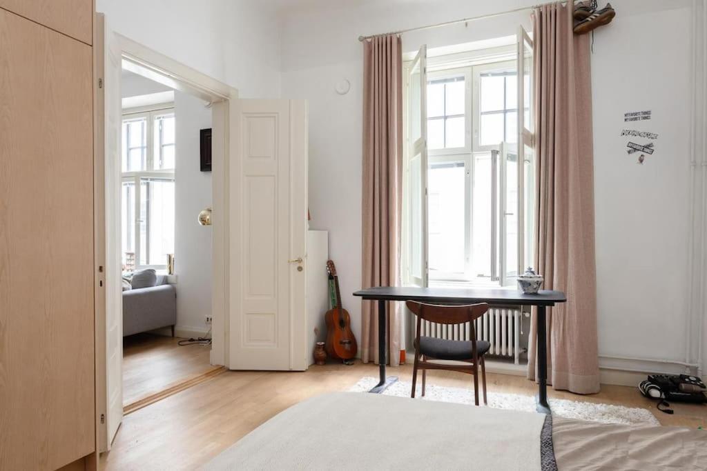 Apartment 2 Bedroom 2 Full Bathroom Executive Helsinki