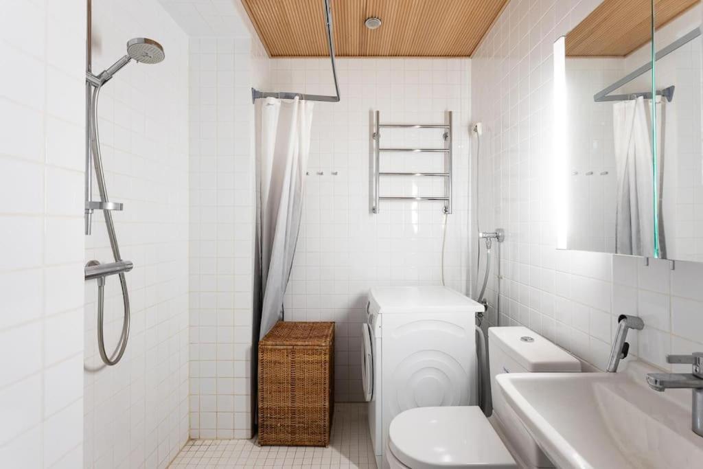 Apartment 2 Bedroom 2 Full Bathroom Executive Helsinki